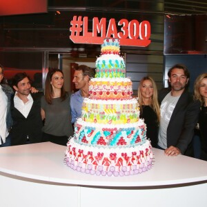Exclusif - Philippe Vasseur, Sébastien Roch, Cathy Andrieu, Tom Schacht, Hélène Rollès, Patrick Puydebat, Laure Guibert - Présentation en avant-première du 300ème épisode de la série "Les Mystères de l'Amour" au siège de TF1 à Boulogne-Billancourt le 14 avril 2016. Cet événement sera diffusé sur TMC le samedi 16 avril à 19h45. Il a plus de 25 ans que ces acteurs jouent ensemble; la première série était "Hélène et les garçons" en 1992 sur TF1 produite par Jean-Luc Azoulay. © Denis Guignebourg/Bestimage