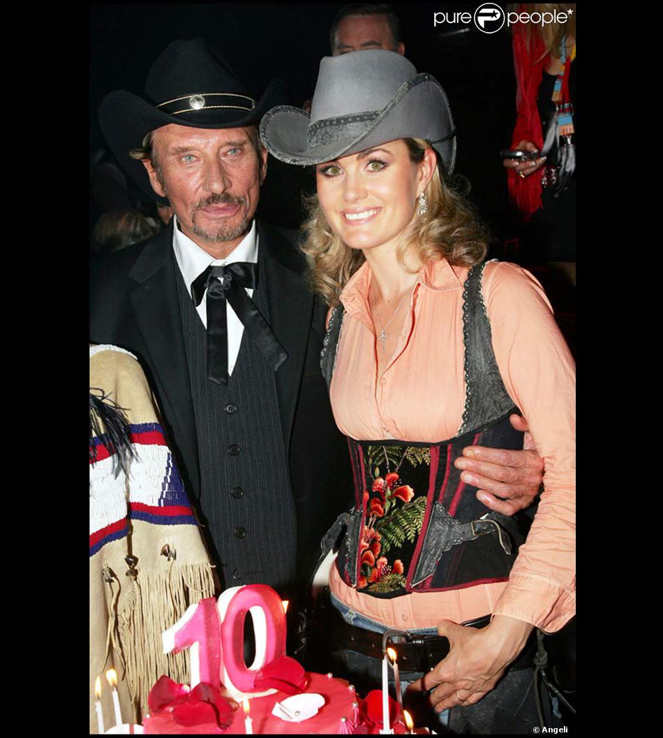 Johnny Hallyday Et Sa Femme Laeticia Fetent Leurs 10 Ans De Mariage Au Cirque Phenix Junior Du Bois De Boulogne Le 25 03 2006 Purepeople