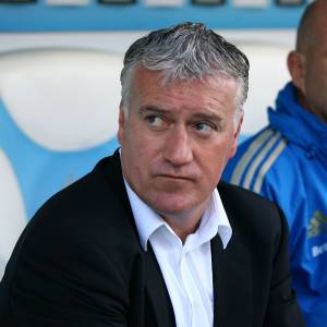 Didier Deschamps sur le banc de l'Olympique de Marseille lors du match de Ligue 1 OM - Montpellier au Vélodrome le 11 avril 2012.