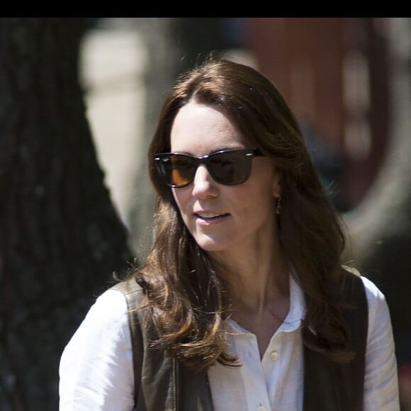 Kate Middleton, duchesse de Cambridge, le 13 avril 2016 au parc national Kaziranga, lors de sa visite officielle en Inde et au Bhoutan (10-16 avril) avec le prince William