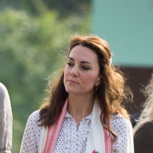 Kate Middleton, duchesse de Cambridge, en safari au parc national Kaziranga en avril 2016, lors de sa visite officielle en Inde et au Bhoutan (10-16 avril) avec le prince William