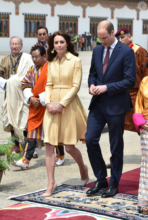 Kate Middleton, duchesse de Cambridge, en Emilia Wickstead le 14 avril 2016 à Paro, lors de sa visite officielle en Inde et au Bhoutan (10-16 avril) avec le prince William