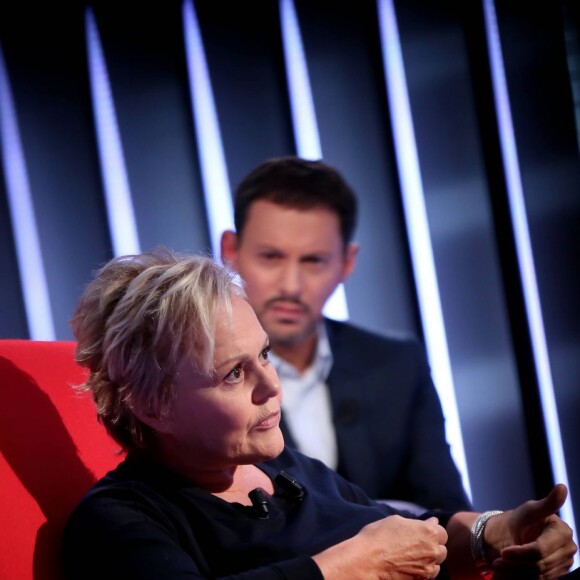 Exclusif - Muriel Robin et Marc-Olivier Fogiel, le 15 avril 2016 sur le tournage de l'émission Le Divan. Diffusion le mardi 19 avril 2016 à 23h10 sur France 3. © Dominique Jacovides