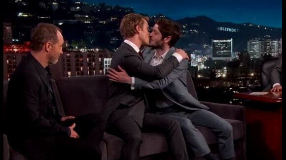 Game of Thrones saison 6 : Theon Greyjoy échange un baiser avec son bourreau !