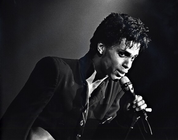 Prince en concert en mai 1986.