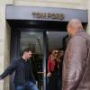 Mariah Carey et son fiancé James Packer quittent le magasin Tom Ford, rue Saint-Honoré, et rentrent à l'hôtel Plaza Athénée. Paris, le 22 avril 2016.