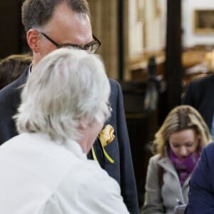 Le prince Charles a déposé une couronne sur la tombe de William Shakespeare en l'église de la Sainte Trinité à l'occasion du 400e anniversaire de sa mort à Stratford-upon-Avon le 23 avril 2016.