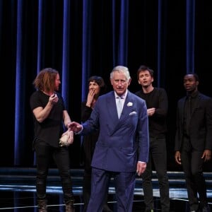 Le prince Charles est monté sur scène pour jouer Hamlet aux côtés des comédiens britanniques à l'occasion du 400e anniversaire de la mort de William Shakespeare lors d'une performance exceptionnelle (Shakespeare Live!) au Royal Shakespeare Theatre à Stratford-upon-Avon le 23 avril 2016.