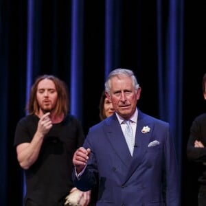 Le prince Charles est monté sur scène pour jouer Hamlet aux côtés des comédiens britanniques à l'occasion du 400e anniversaire de la mort de William Shakespeare lors d'une performance exceptionnelle (Shakespeare Live!) au Royal Shakespeare Theatre à Stratford-upon-Avon le 23 avril 2016.