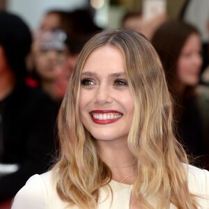 Elizabeth Olsen lors de la première de Captain America: Civil War au Vue Westfield, Londres, le 26 avril 2016.