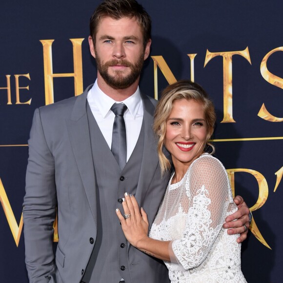 Chris Hemsworth et sa femme Elsa Pataky lors de la première du film "Le Chasseur et la reine des glaces" à Los Angeles le 11 avril 2011