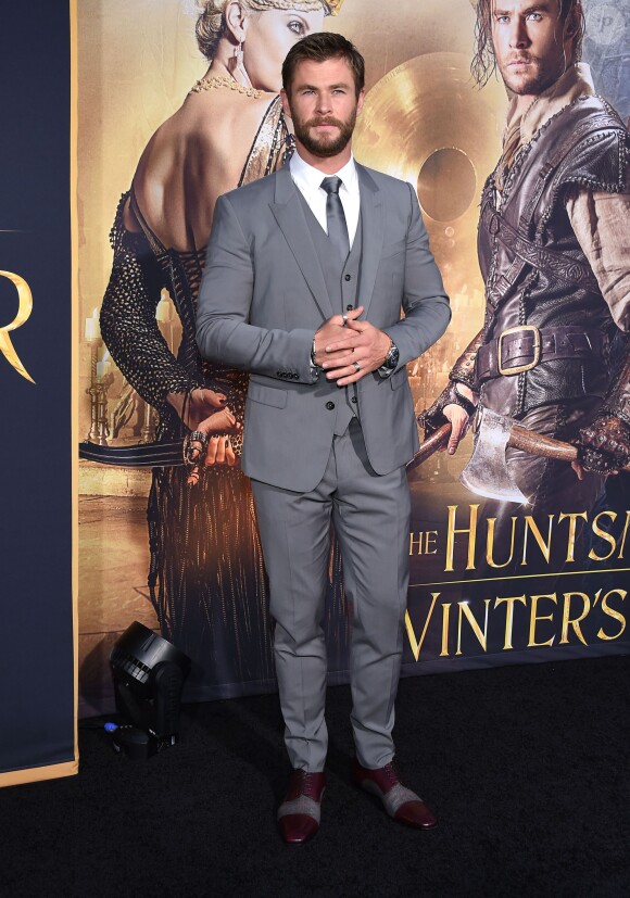 Chris Hemsworth lors de la première du film "Le Chasseur et la reine des glaces" au Village Theatre à Los Angeles, le 11 avril 2011