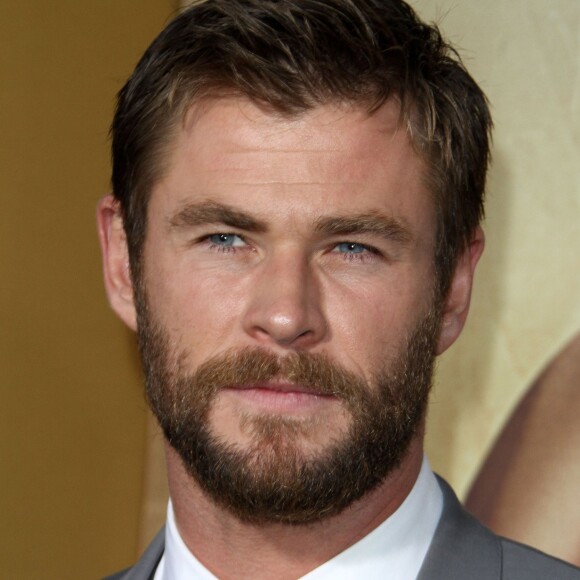 Chris Hemsworth à la première du film "Le Chasseur et la reine des glaces" à l'hôtel Regency Village à Westwood, le 11 avril 2016