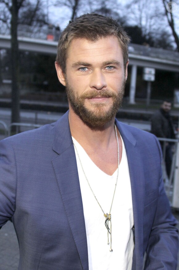 Chris Hemsworth à la première du film "Le Chasseur et la reine des glaces" à Hambourg le 29 mars 2016