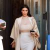 Kim Kardashian quitte un studio télé à Van Nuys, le 27 avril 2016.