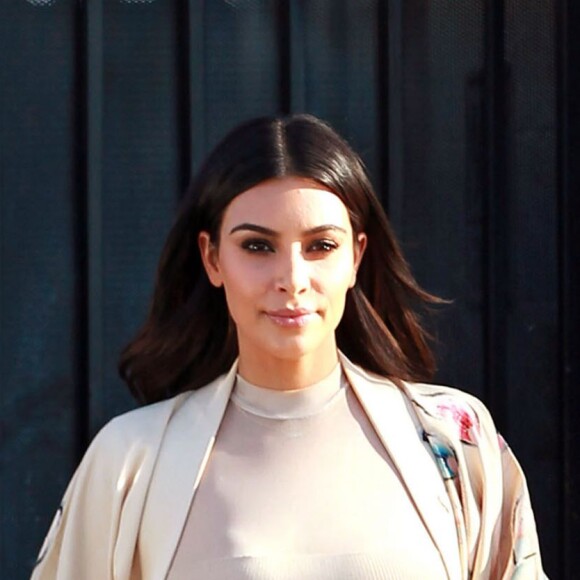 Kim Kardashian quitte un studio télé à Van Nuys, le 27 avril 2016.