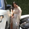 Kim Kardashian se rend à l'institut Epione à Beverly Hills, le 27 avril 2016.