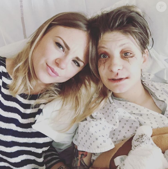 Sara Ange ("Secret Story 8") rend hommage à son amie après un terrible accident. Mars-avril 2016.