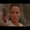 Angelina Jolie dans la peau de Lara Croft pour Tomb Raider.