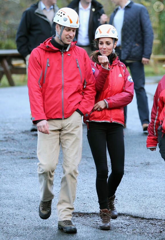Le duc et la duchesse de Cambridge en novembre 2015 à Capel Curig, dans un centre de loisirs. Kate Middleton et le prince William fêtent leurs 5 ans de mariage le 29 avril 2011.