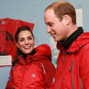 Le duc et la duchesse de Cambridge en novembre 2015 à Capel Curig, dans un centre de loisirs. Kate Middleton et le prince William fêtent leurs 5 ans de mariage le 29 avril 2011.