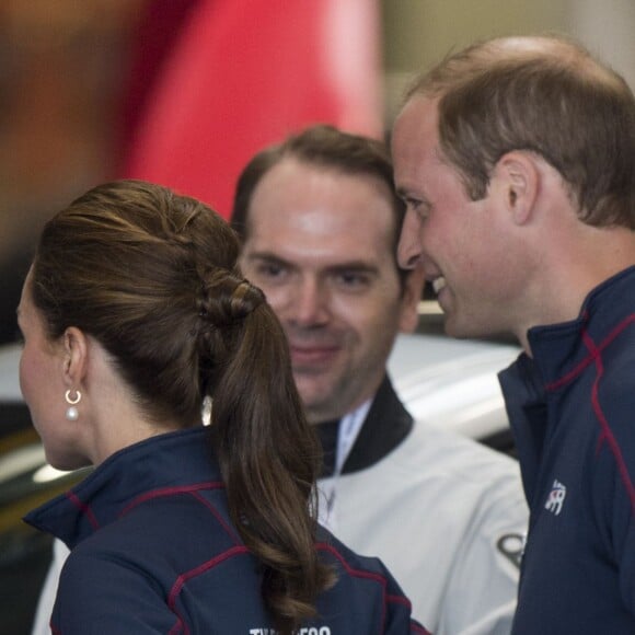 Le duc et la duchesse de Cambridge à Portsmouth le 26 juillet 2015. Kate Middleton et le prince William fêtent leurs 5 ans de mariage le 29 avril 2011.