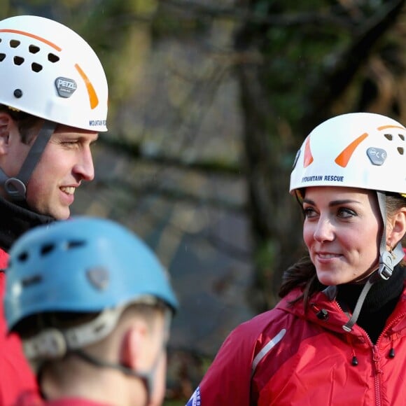 Le duc et la duchesse de Cambridge en novembre 2015 à Capel Curig, dans un centre de loisirs. Kate Middleton et le prince William fêtent leurs 5 ans de mariage le 29 avril 2011.