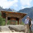 Le duc et la duchesse de Cambridge en randonnée vers la tanière du tigre au Bhoutan lors de leur tournée royale en Inde et au Bhoutan en avril 2016. Kate Middleton et le prince William fêtent leurs 5 ans de mariage le 29 avril 2011.