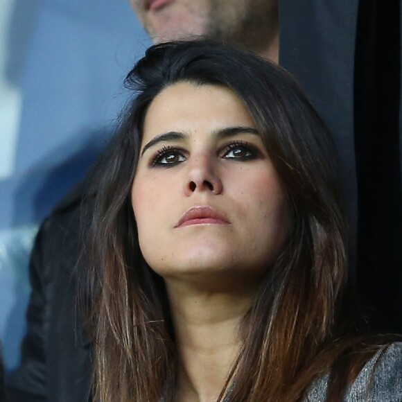 Karine Ferri - People au match de football "PSG - Rennes" au Parc des Princes à Paris. Le 29 avril 2016 © Cyril Moreau / Bestimage