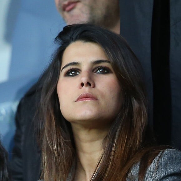 Karine Ferri - People au match de football "PSG - Rennes" au Parc des Princes à Paris. Le 29 avril 2016 © Cyril Moreau / Bestimage