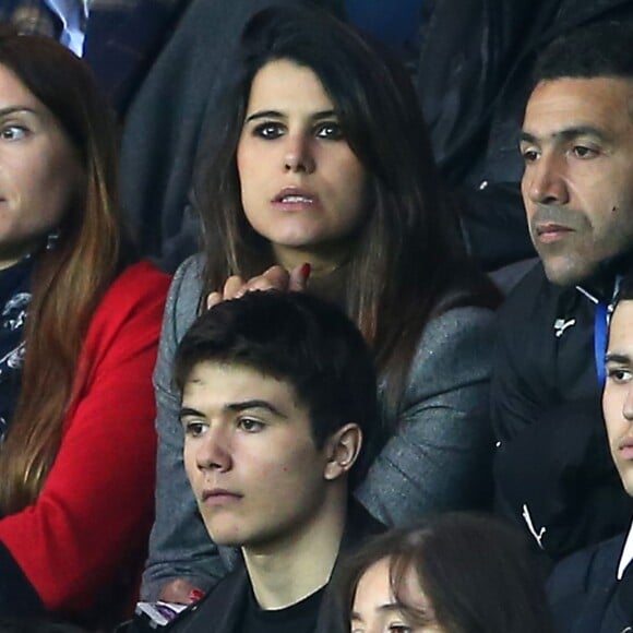 Karine Ferri - People au match de football "PSG - Rennes" au Parc des Princes à Paris. Le 29 avril 2016 © Cyril Moreau / Bestimage