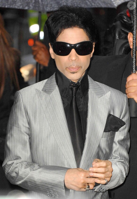 Prince à la première du film "La Vengeance dans la peau" à Londres le 15 août 2007