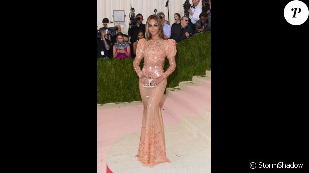 Beyoncé au Met Gala 2016 au Metropolitan Museum of Art à New York, le 2 mai 2016.