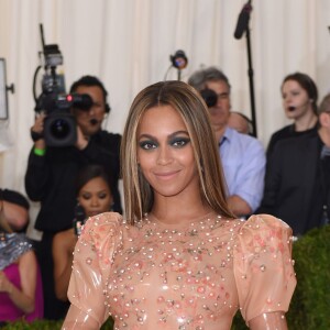 Beyoncé Knowles à la Soirée Costume Institute Benefit Gala 2016 (Met Ball) sur le thème de "Manus x Machina" au Metropolitan Museum of Art à New York, le 2 mai 2016.
