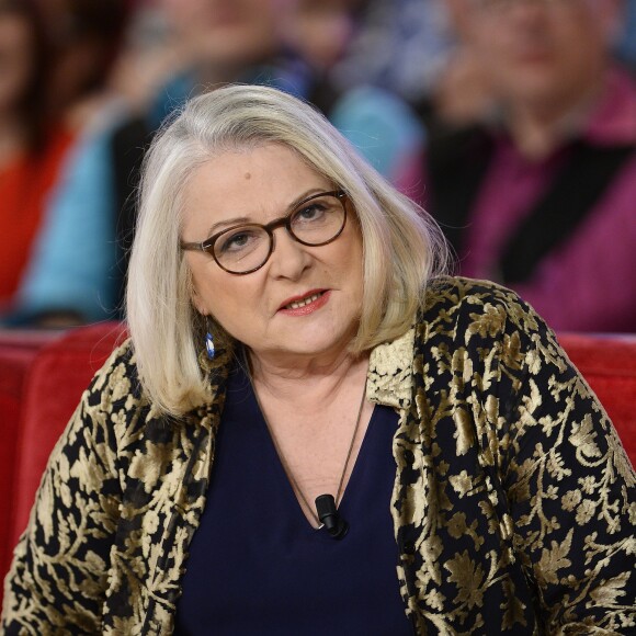 Josiane Balasko - Enregistrement de l'émission "Vivement Dimanche" à Paris le 8 avril 2015.