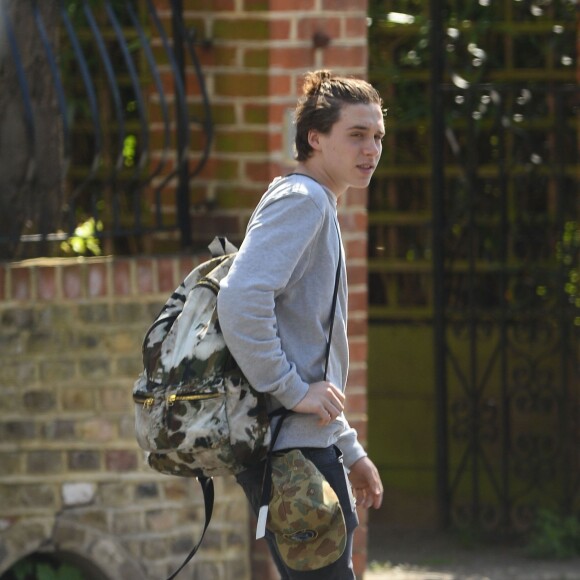 Brooklyn Beckham à Londres, le 5 mai 2016