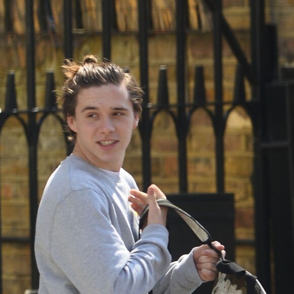 Brooklyn Beckham à Londres, le 5 mai 2016