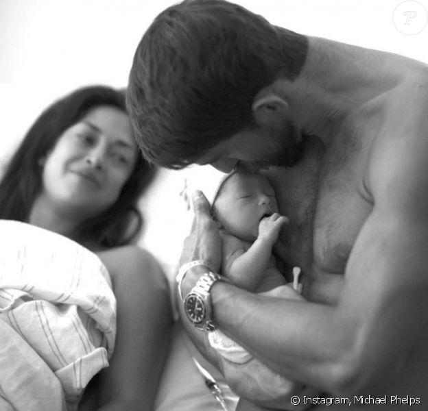 Michael Phelps et Nicole Johnson avec leur fils Boomer Robert Phelps né le 5 mai 2016.