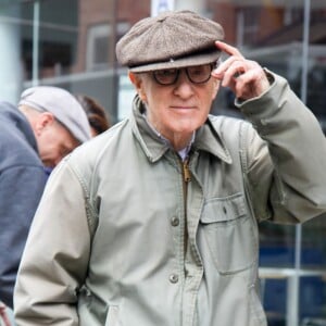 Exclusif - Woody Allen sur le tournage de son nouveau film à New York, le 6 avril 2016.