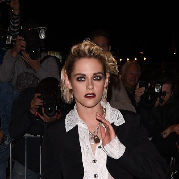 Kristen Stewart - Dîner organisé par le magazine français Vanity Fair au restaurant Tetou. Vallauris, Golfe-Juan, le 12 mai 2016.