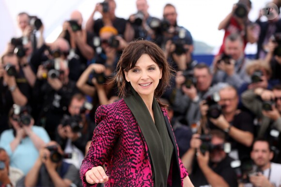 Juliette Binoche - Photocall du film "Ma Loute" lors du 69e Festival International du Film de Cannes. Le 13 mai 2016. © Borde-Moreau/Bestimage