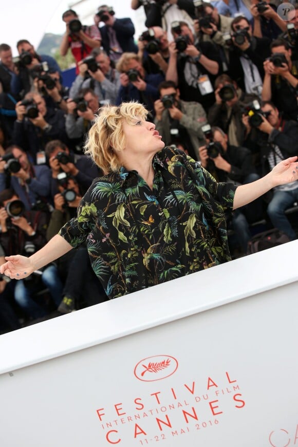 Valeria Bruni-Tedeschi - Photocall du film "Ma Loute" lors du 69e Festival International du Film de Cannes. Le 13 mai 2016. © Borde-Moreau/Bestimage