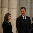 Le roi Felipe VI et la reine Letizia d'Espagne assistent à la cérémonie commémorative en hommage aux victimes du tremblement de terre en Equateur en la cathédrale La Almudena à Madrid. Le 17 mai 2016 © Jack Abuin / Zuma Press / Bestimage