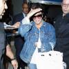 Kris Jenner arrive à l'aéroport LAX de Los Angeles, le 18 mai 2016.