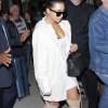 Kim Kardashian et sa mère Kris Jenner arrivent à l'aéroport LAX de Los Angeles, le 18 mai 2016.