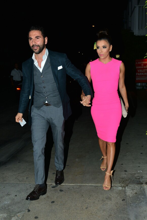 Eva Longoria et son compagnon Jose Antonio Baston sont allés dîner au restaurant italien Giorgio Baldi, avec les Beckham, à Los Angeles. Le 2 avril 2015