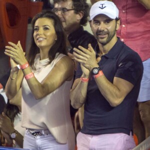 Eva Longoria et son compagnon Jose Antonio Baston très amoureux dans les tribunes d'un match de tennis pendant l'Open du Mexique à Acapulco, le 28 février 2015