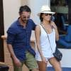 Eva Longoria et son compagnon Jose Antonio Baston font du shopping à Marbella, le 20 juillet 2014
