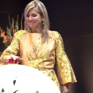 La reine Maxima des Pays-Bas arrive au premier anniversaire de la Fédération des fonds de pension au forum de La Haye le 17 mai 2016, le jour de son 45e anniversaire.