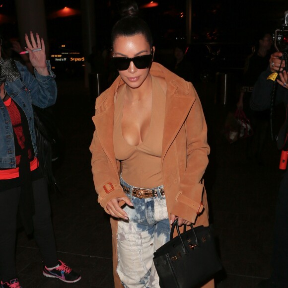 Kim Kardashian à l'aéroport de LAX à Los Angeles, le 19 mai 2016.
